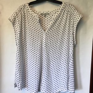 Super cute white and gray top